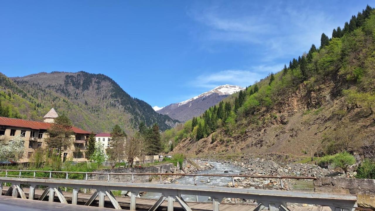 Guest House "Svaneti" Lentekhi Exteriér fotografie