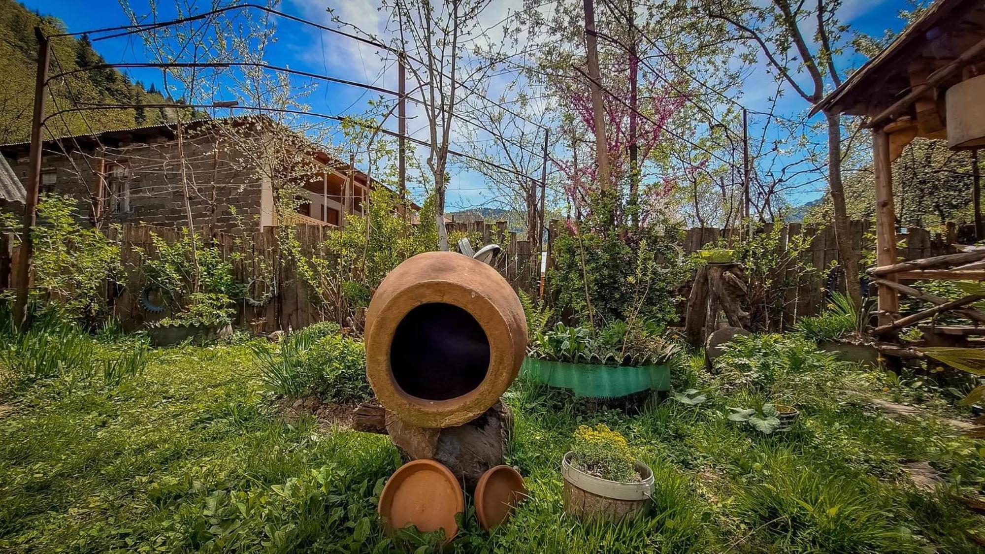 Guest House "Svaneti" Lentekhi Exteriér fotografie